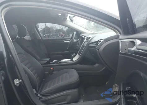 2014 Ford Fusion Se z USA, uszkodzony, nr VIN 1FA6P0H76E5392585